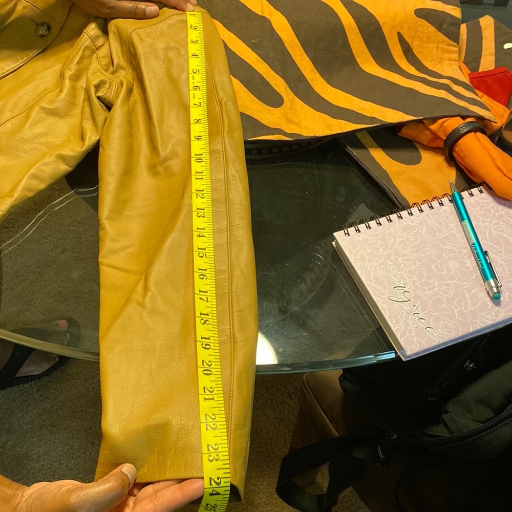 Beige Leather Jacket - image 5